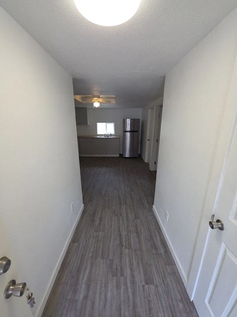 Lakeshore Triplex — Photo 3