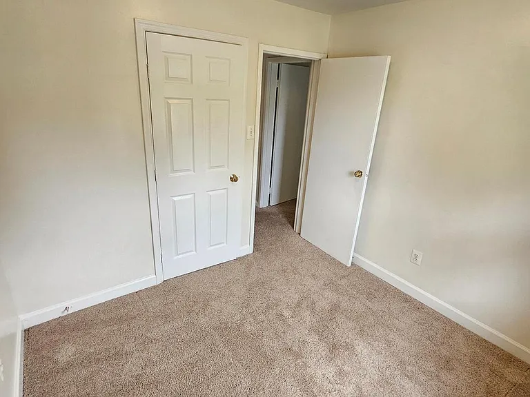 603 Pinewood Rd — Photo 27