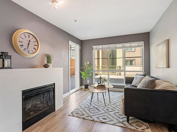 4th image of 15795 Croydon Dr #212