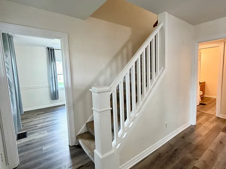 216 Main St — Photo 14
