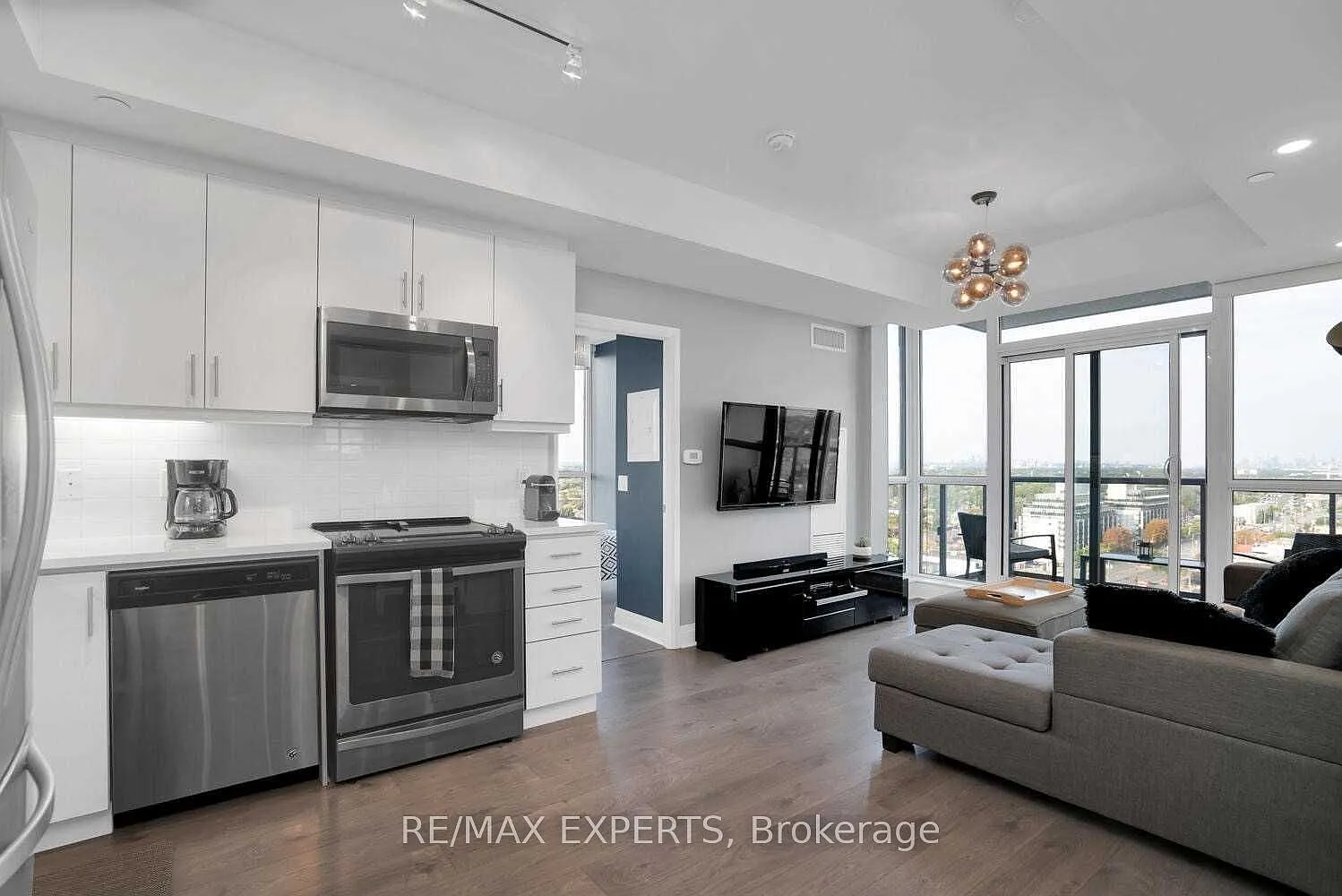 2 bed, $2,250 — Photo 4