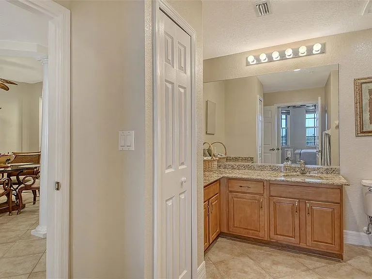 5100 Jessie Harbor Dr #504 — Photo 40