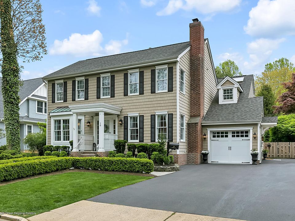 1st image of 16 Oakwood Ln