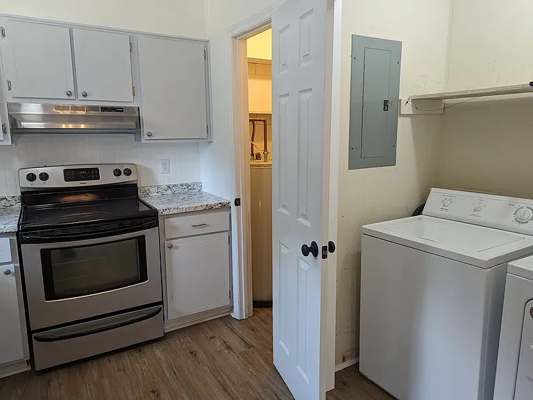 131 Millrace Cir — Photo 19