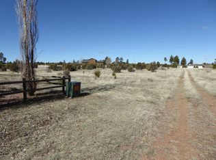 2275 Hunny Pot Ln, Overgaard, AZ 85933