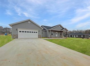 504 Chase Trl, Poplar Bluff, MO 63901