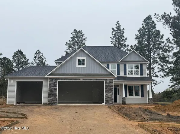 808 Winds Way, Aberdeen, NC 28315