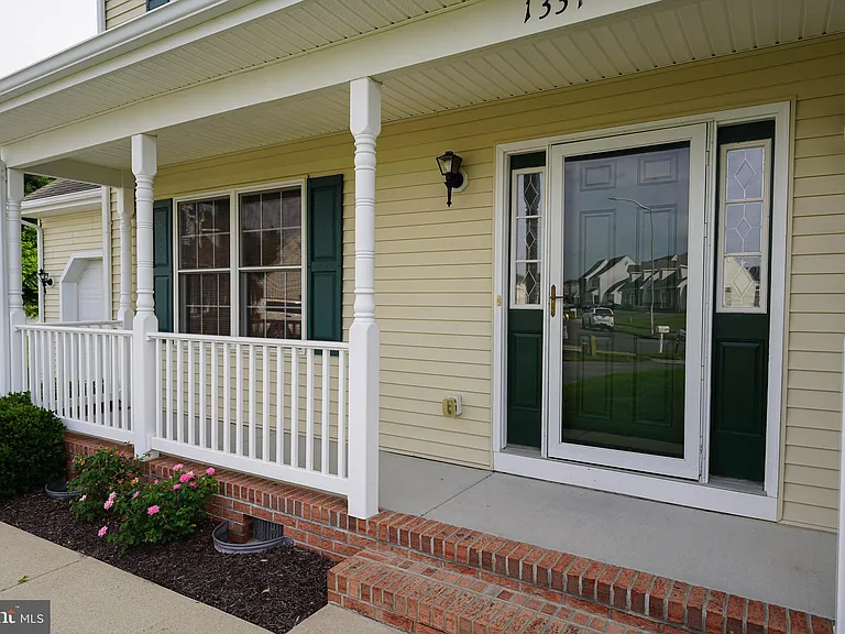 1331 Aspen Dr — Photo 13