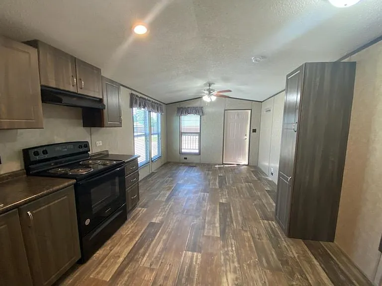 15406 FM 3083 Rd — Photo 3