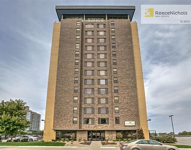 1st image of 700 E 8th St Unit 6M