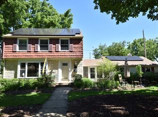140 W Saveland Ave, Milwaukee, WI 53207