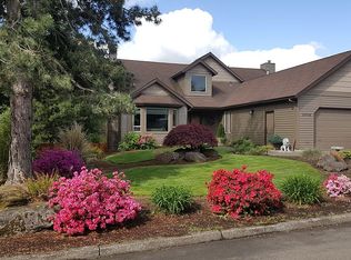 10938 SE Azar Dr, Happy Valley, OR 97086