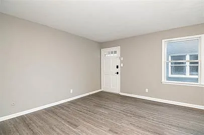 9631 Salem St — Photo 10