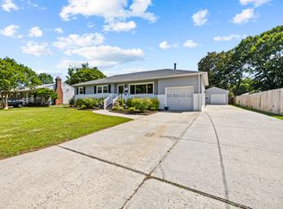 5513 Fairwood Ln, Virginia Beach, VA 23455