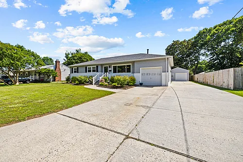 5513 Fairwood Ln Photo 1