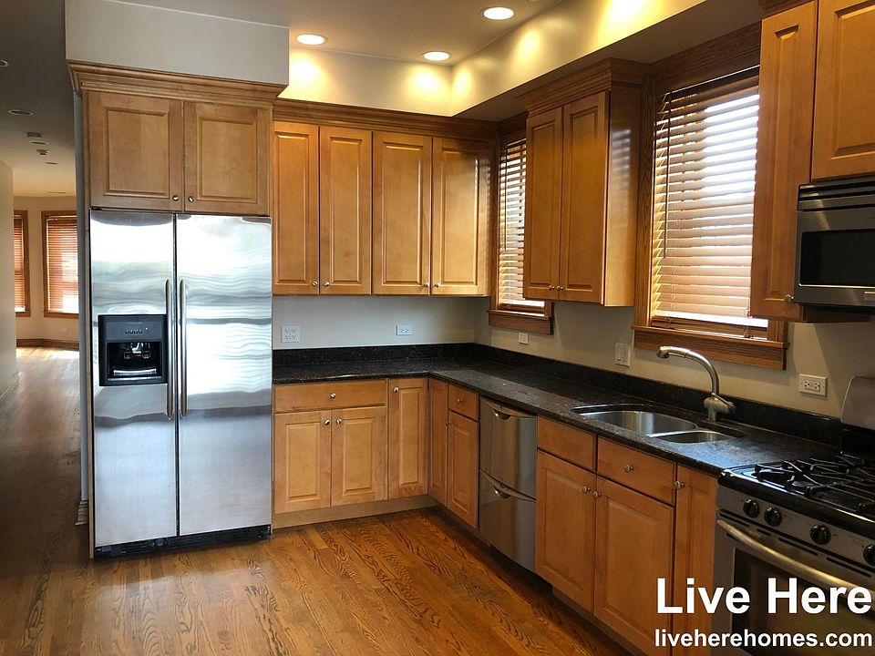 1st image of 1514 W Montrose Ave #2