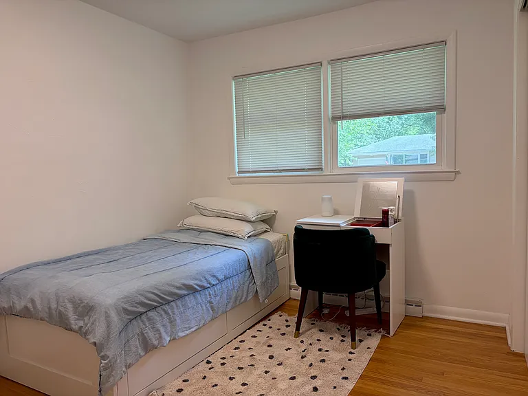 4906 Phillip Ln — Photo 16