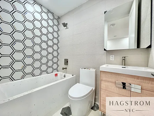 Rented by Hagstrom Management Inc | media 39