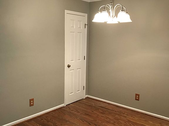 2nd image of 612 Summer Woods Dr