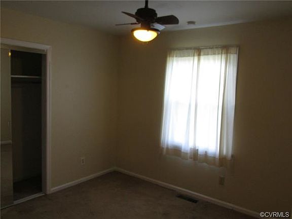 3rd image of 2613 Buxton St
