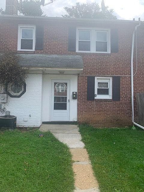 1st image of 4 N Pennewell Dr