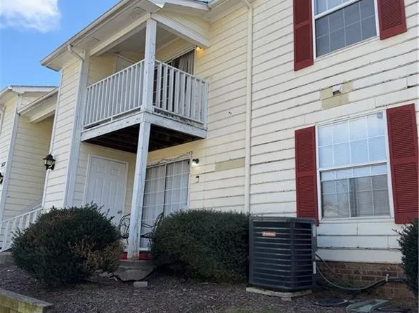 517 Mystic Dr APT D, Greensboro, NC 27406