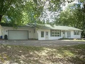 840 Garland Rd photo 1