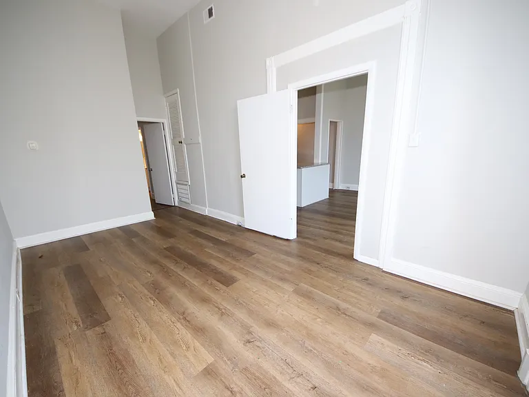 1402 Eutaw Pl #4 — Photo 12