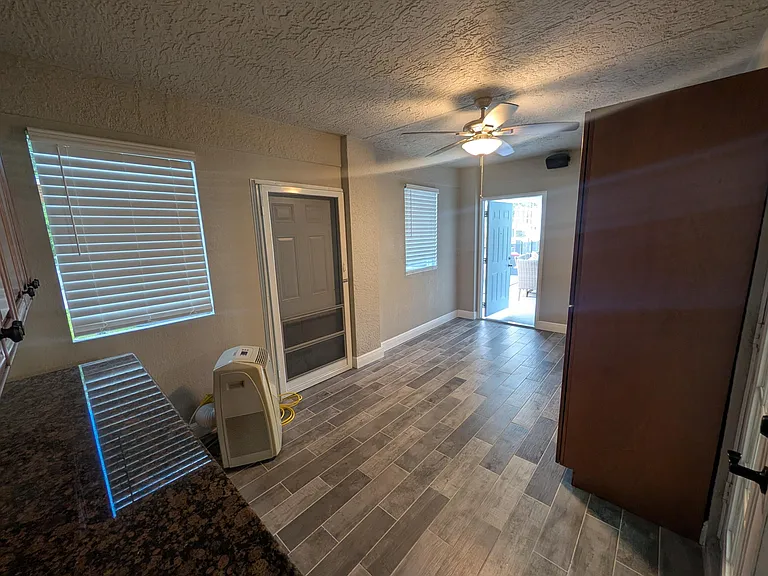 625 Coconut Ave N — Photo 25
