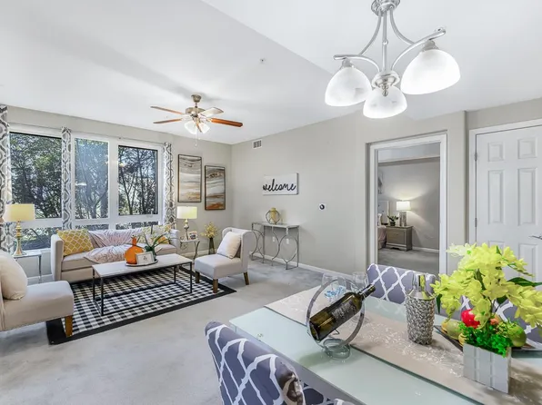 1101 S Main St APT 211, Milpitas, CA 95035