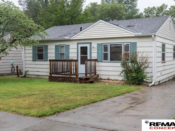 2519 S 53rd St, Lincoln, NE 68506