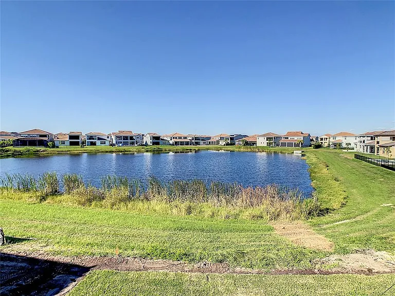 13899 Larkton Ln — Photo 28