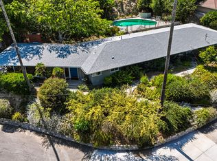 1525 Glenmont Dr, Glendale, CA 91207