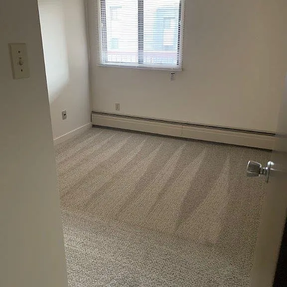 101 Silverthorn Rd NW — Photo 10