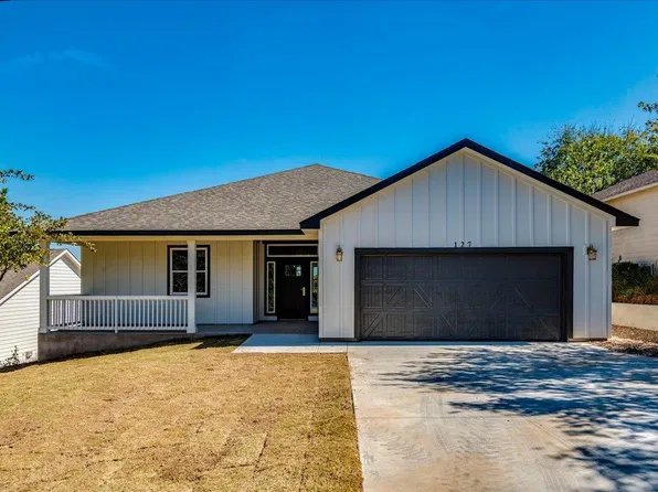 127 Mokalau Dr, Bastrop, TX 78602