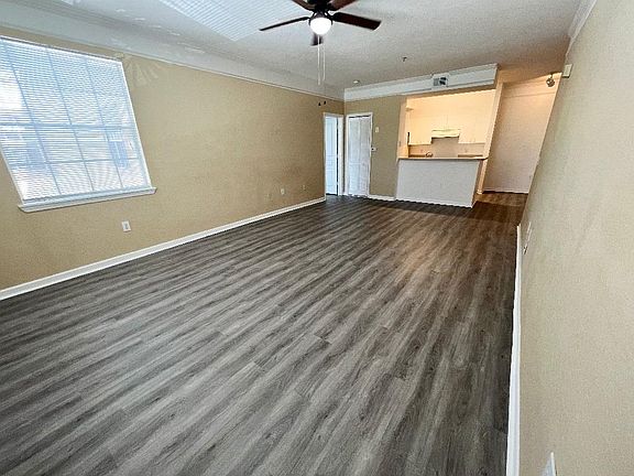 5th image of 17101 Carrington Park Dr