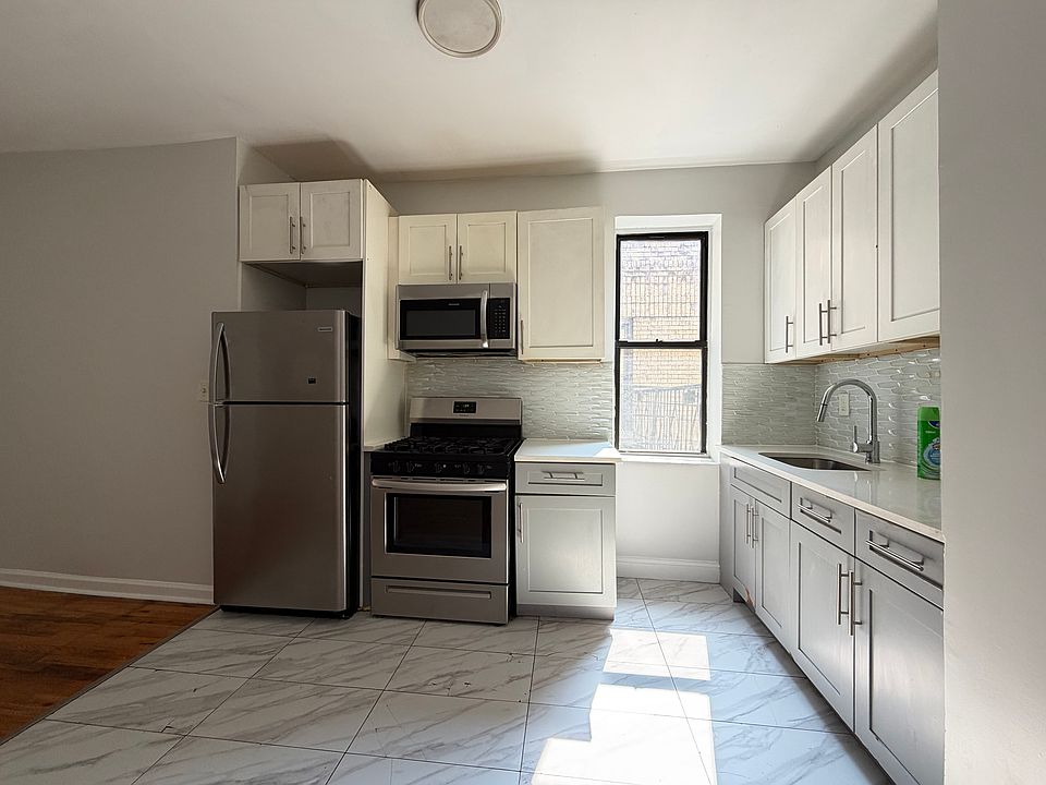 1st image of 162 Bergen Ave APT 4A
