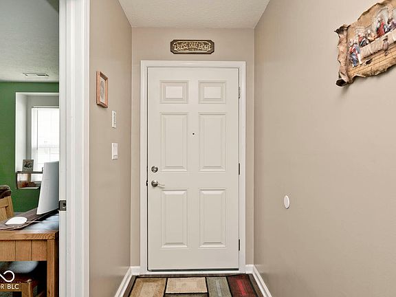 4th image of 6438 Emerald Springs Dr