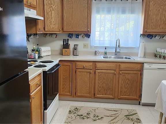 5th image of 10365 Glenway Dr APT 108