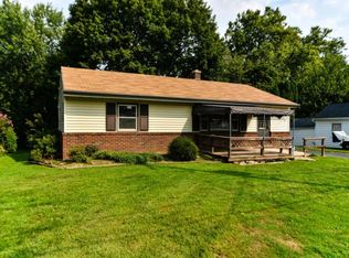 17 E Kendig Rd, Willow Street, PA 17584