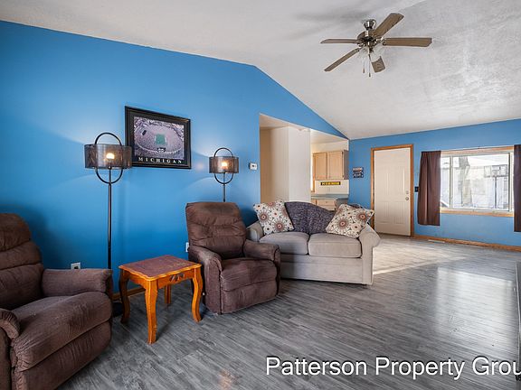 4th image of 164 E Washington Rd