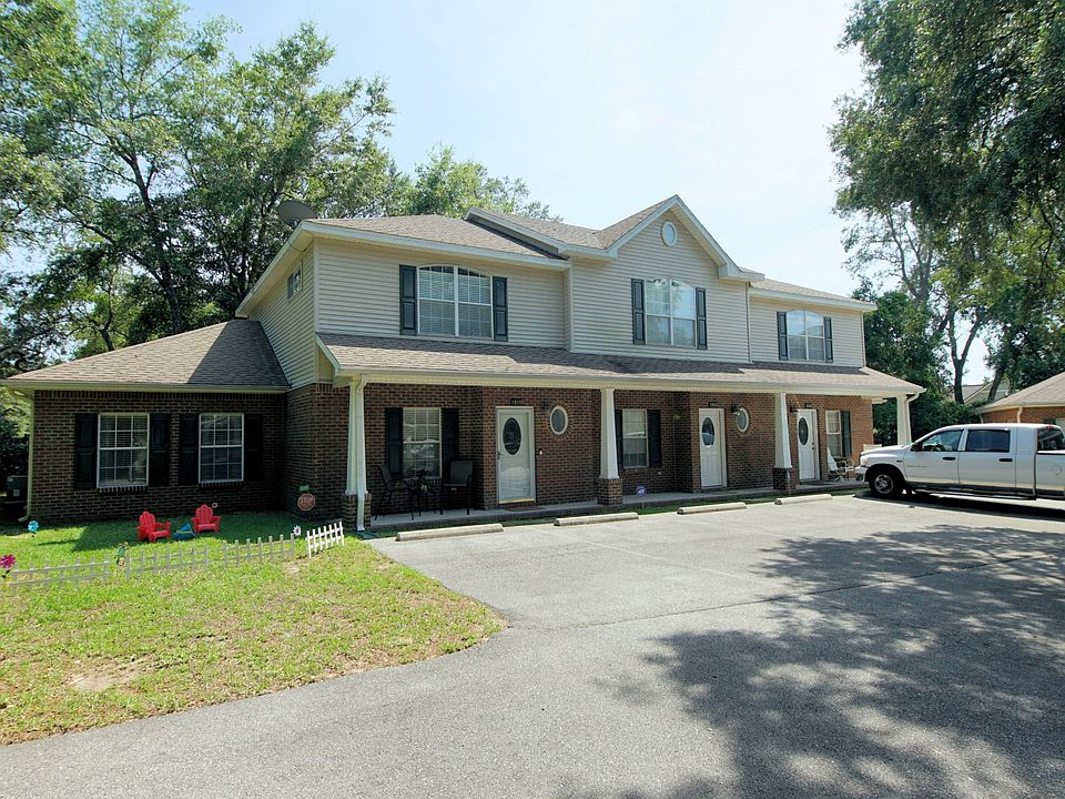 1910CottageGrFrt4
