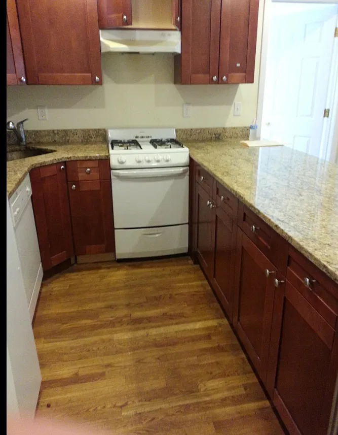 3 bed, 9999 sqft, $4,200 — Photo 1