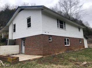 3043 Lewis Creek Rd, Honaker, VA 24260