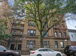 36-52 35th St #B, Astoria, NY 11106