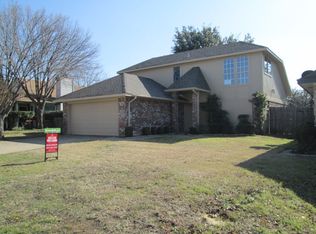 4820 Woodstock Dr, Fort Worth, TX 76137