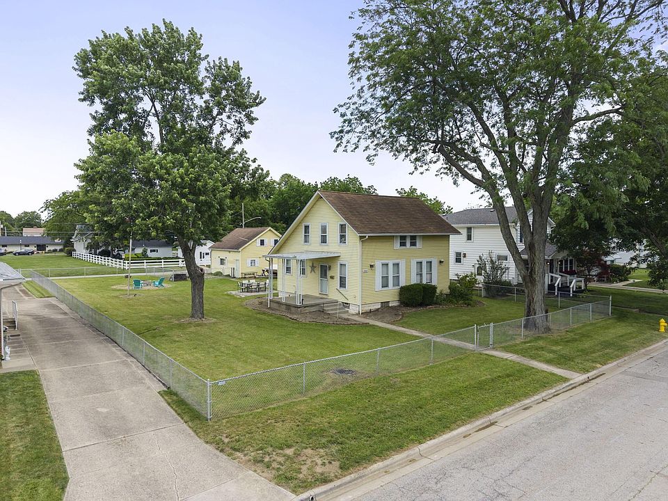 1st image of 3350 Voeller Ave