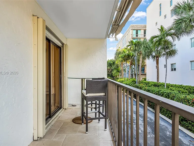 10090 Bay Harbor Ter #10090 — Photo 39