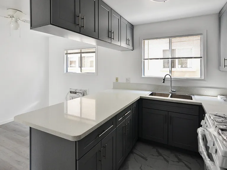 20533 Vanowen St #2 — Photo 13