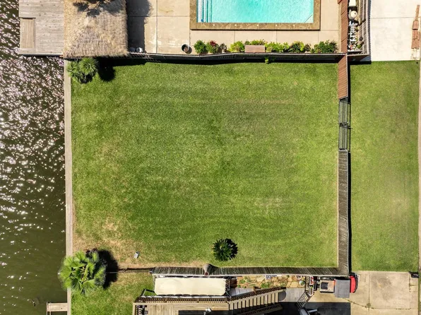 420 Ling St Lot 420, Hitchcock, TX 77563